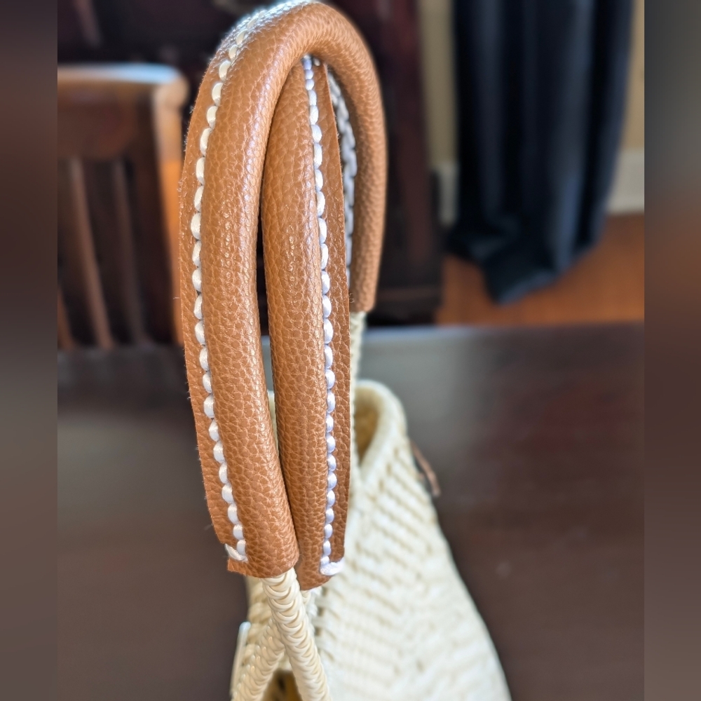 Artisanal Handmade Tote - Picture 11 of 16